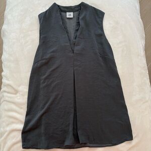 Cabi Charcoal Black Sleeveless Swing Top by Cabi